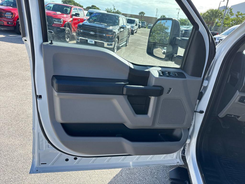 used 2021 Ford F-350 car, priced at $40,901