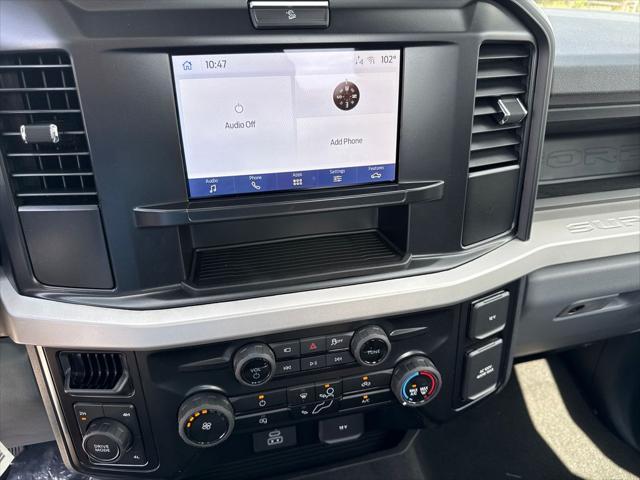 new 2025 Ford F-350 car