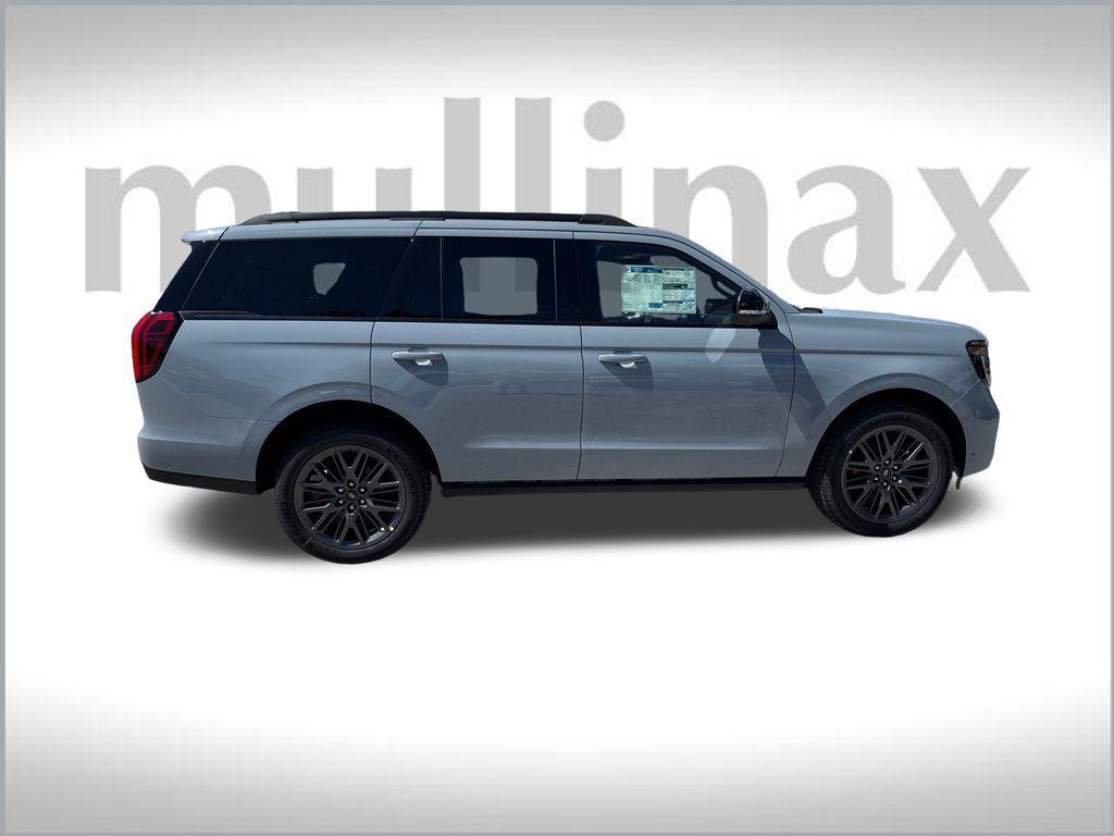 new 2025 Ford Expedition car, priced at $81,859