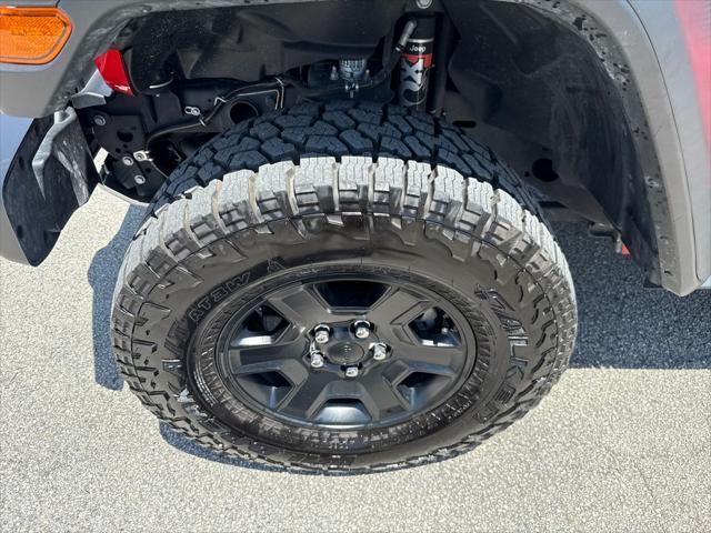 used 2022 Jeep Gladiator car, priced at $36,900