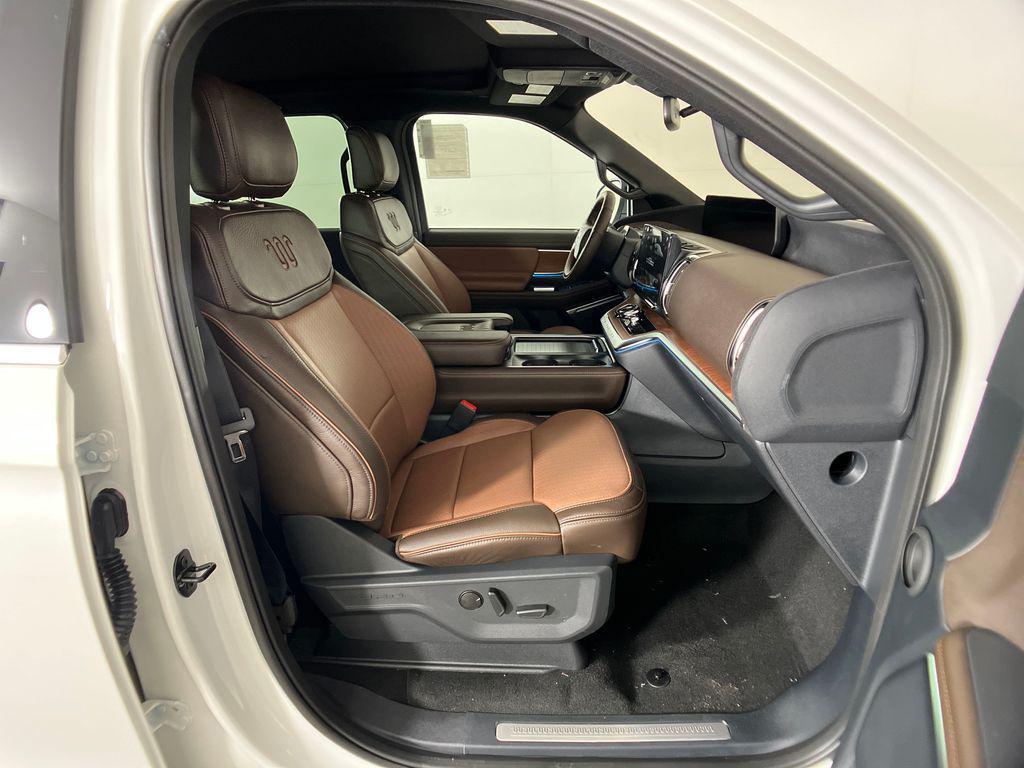 new 2025 Ford Expedition Max car, priced at $87,376
