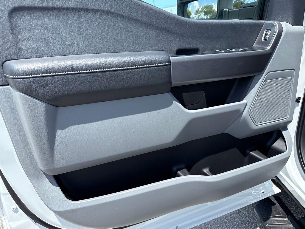 new 2025 Ford F-250 car, priced at $66,019