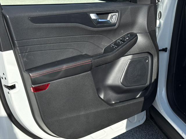 new 2025 Ford Escape car, priced at $34,021