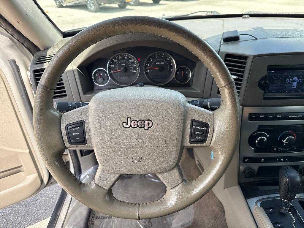 used 2007 Jeep Grand Cherokee car, priced at $6,500