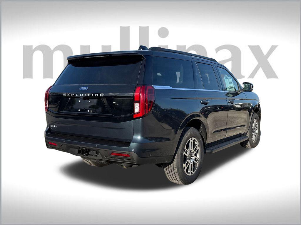 new 2025 Ford Expedition car, priced at $66,161