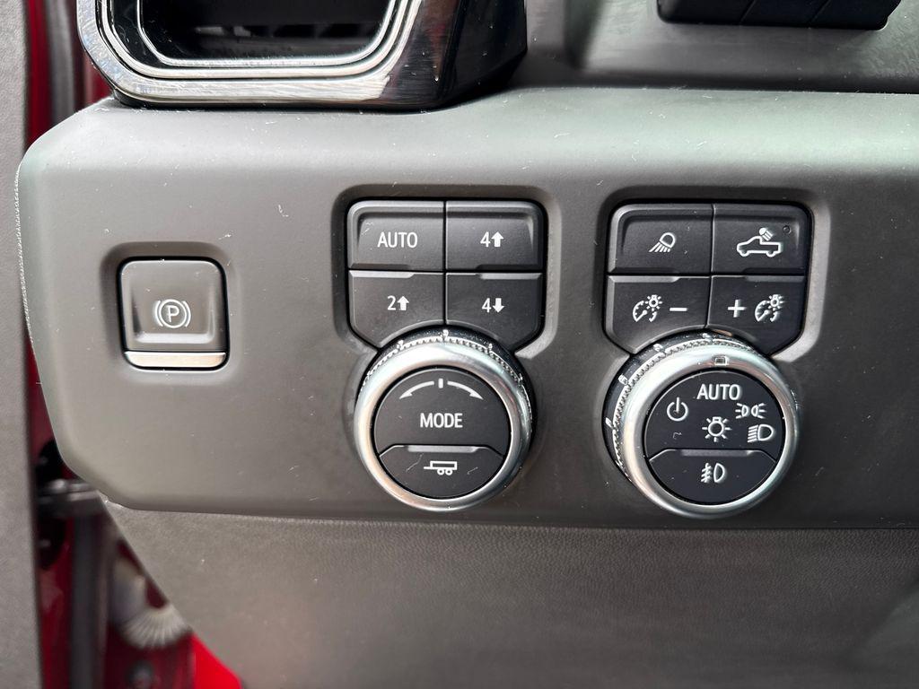 used 2022 GMC Sierra 1500 car, priced at $43,900