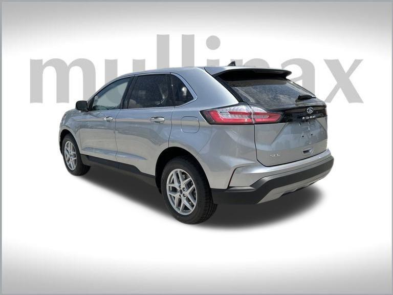 new 2024 Ford Edge car, priced at $34,500