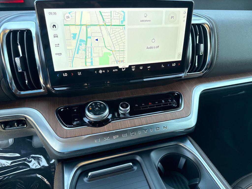 new 2025 Ford Expedition Max car, priced at $86,531