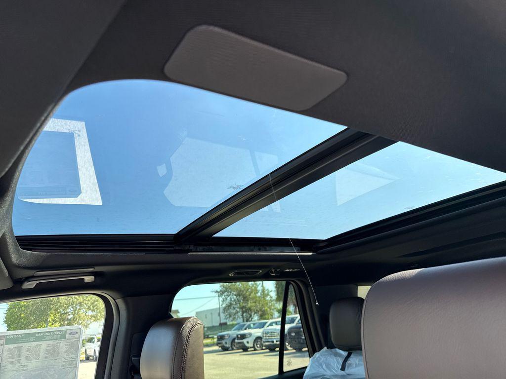new 2025 Ford Expedition Max car, priced at $86,531