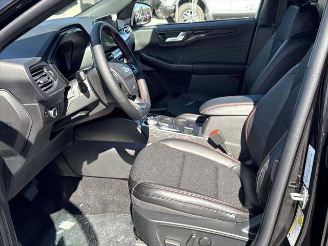 new 2025 Ford Escape car, priced at $30,008