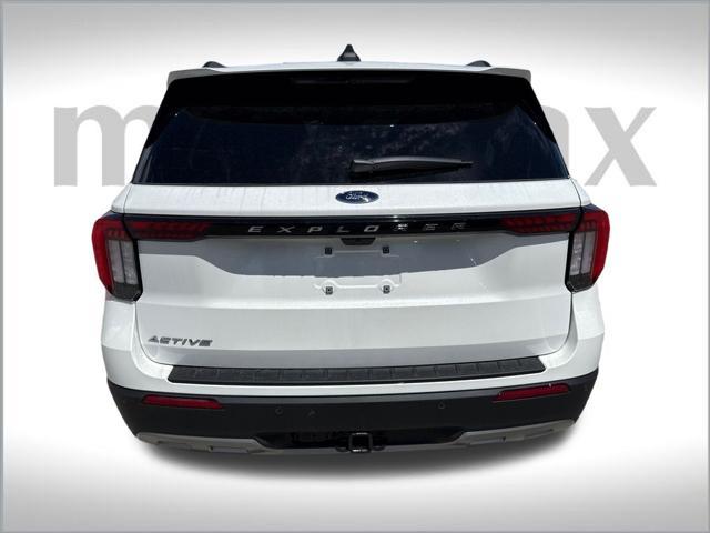 new 2025 Ford Explorer car, priced at $42,316
