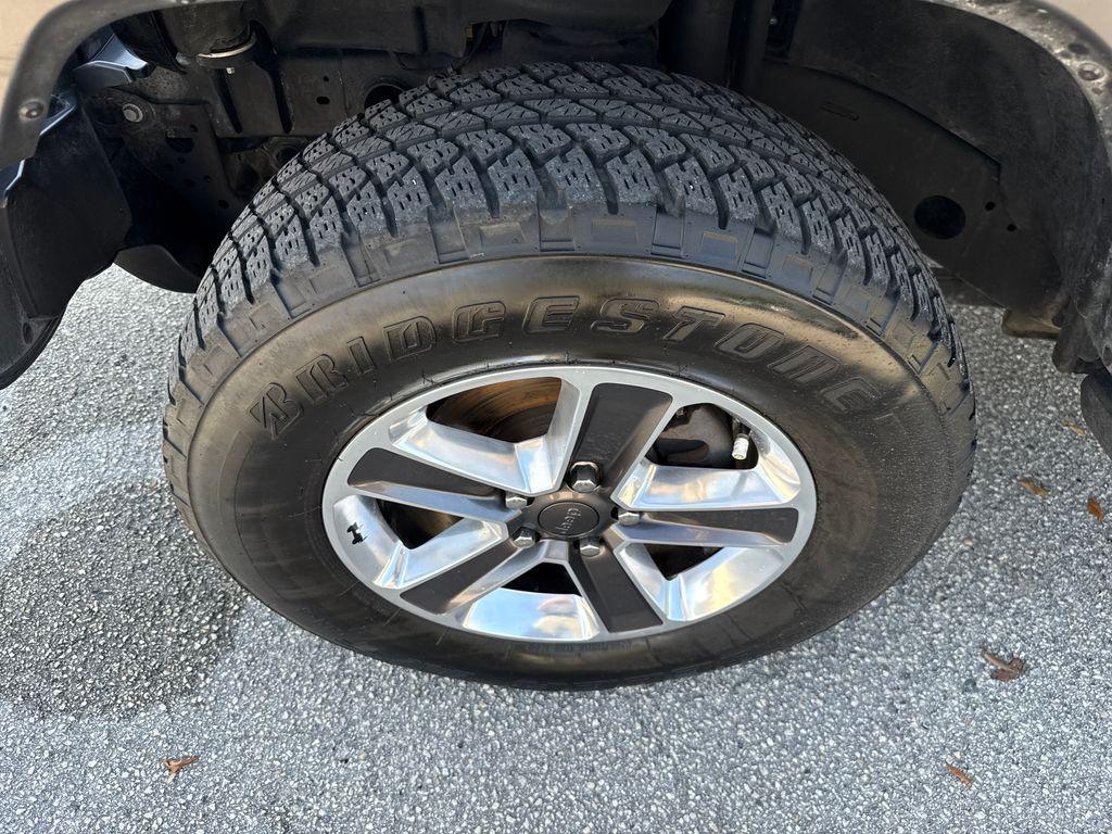 used 2021 Jeep Wrangler Unlimited car, priced at $25,900