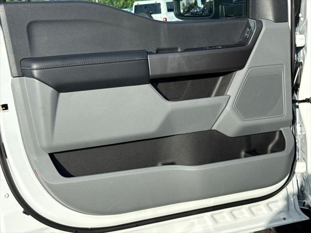 new 2025 Ford F-350 car