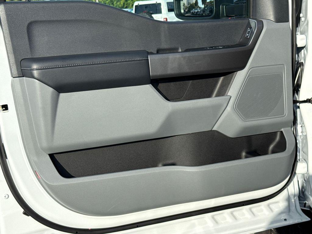new 2025 Ford F-350 car, priced at $53,088