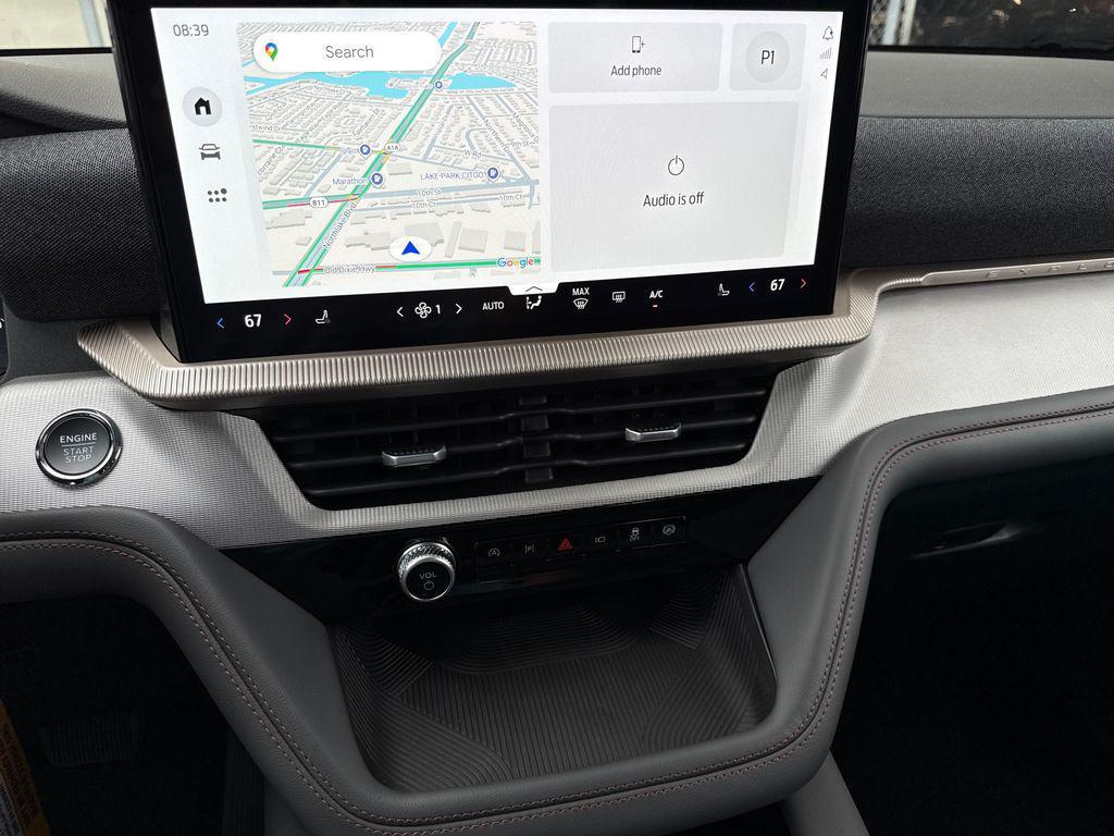 new 2025 Ford Explorer car, priced at $39,876