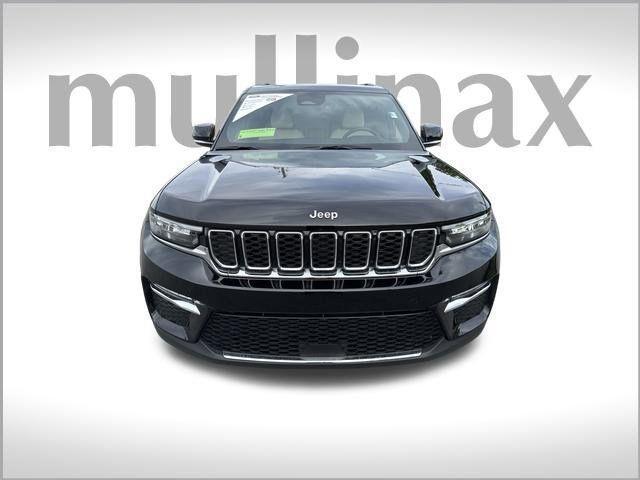 used 2023 Jeep Grand Cherokee car, priced at $29,900