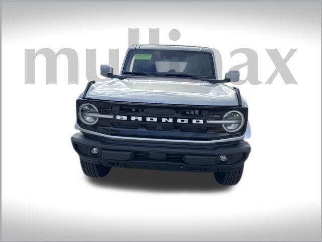 new 2024 Ford Bronco car, priced at $46,727