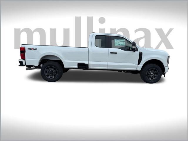 new 2025 Ford F-350 car