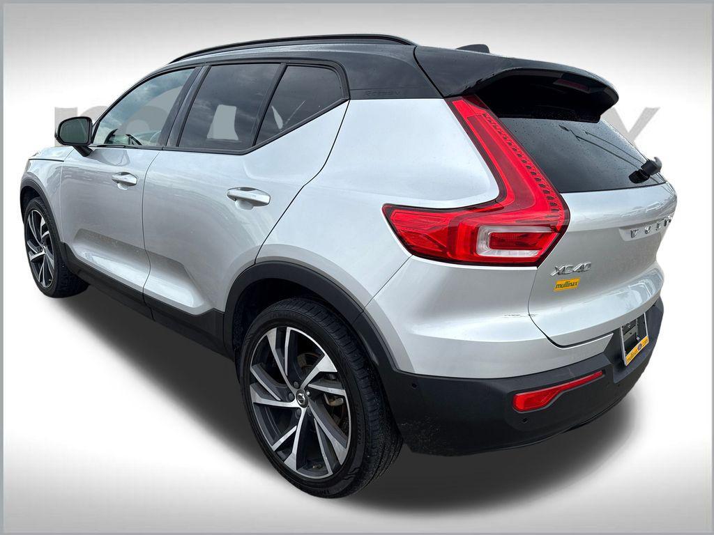 used 2019 Volvo XC40 car, priced at $18,901