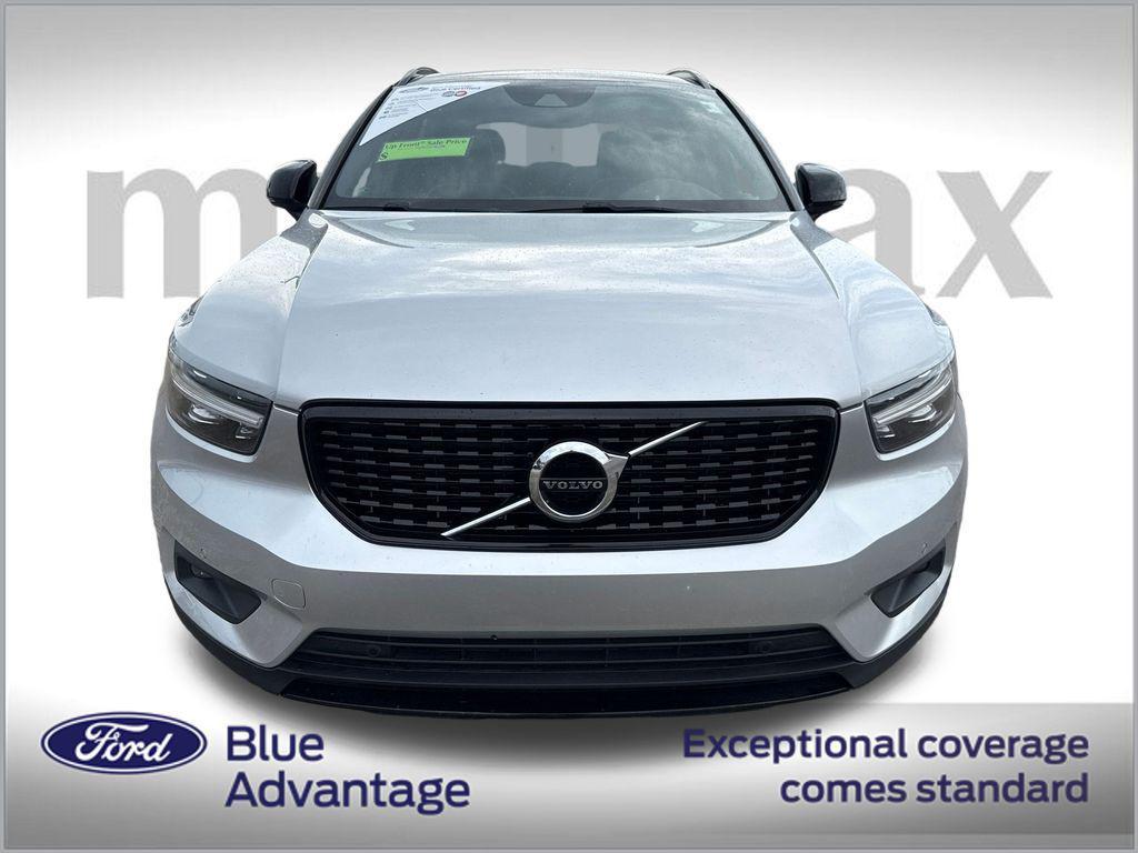 used 2019 Volvo XC40 car, priced at $18,901