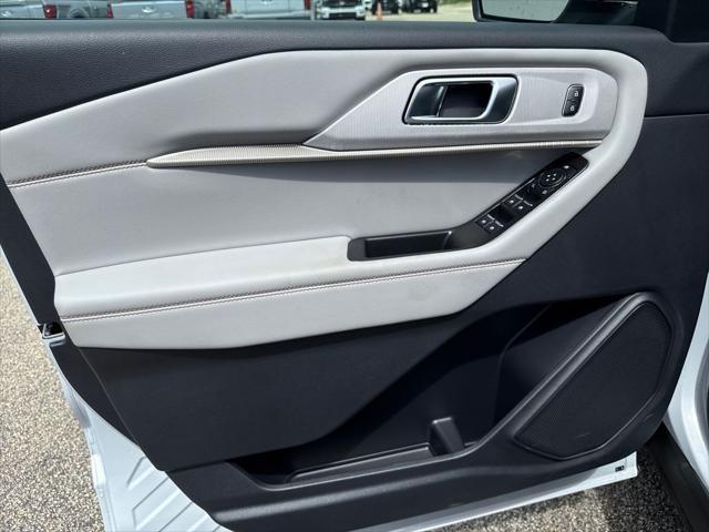 new 2025 Ford Explorer car, priced at $41,603