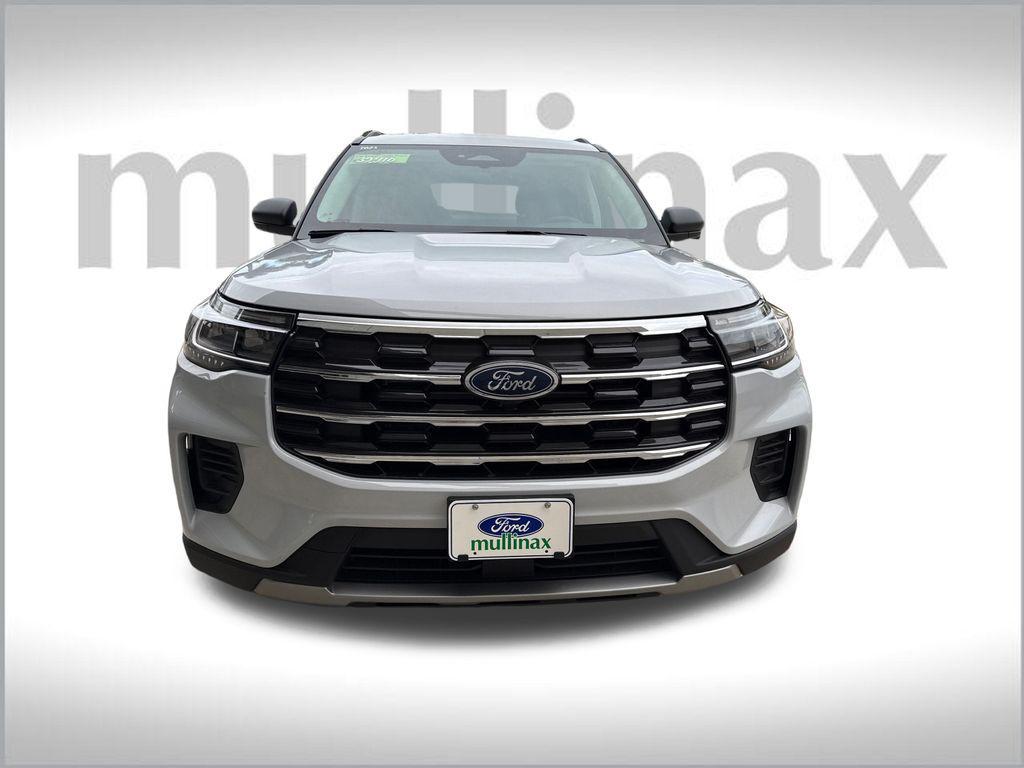 new 2025 Ford Explorer car, priced at $39,410