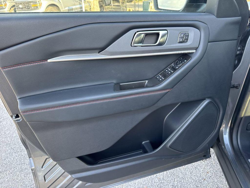 new 2025 Ford Explorer car, priced at $50,876