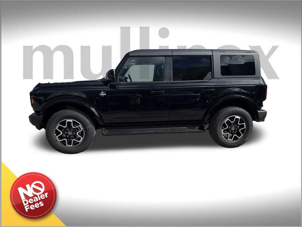 new 2025 Ford Bronco car, priced at $49,506