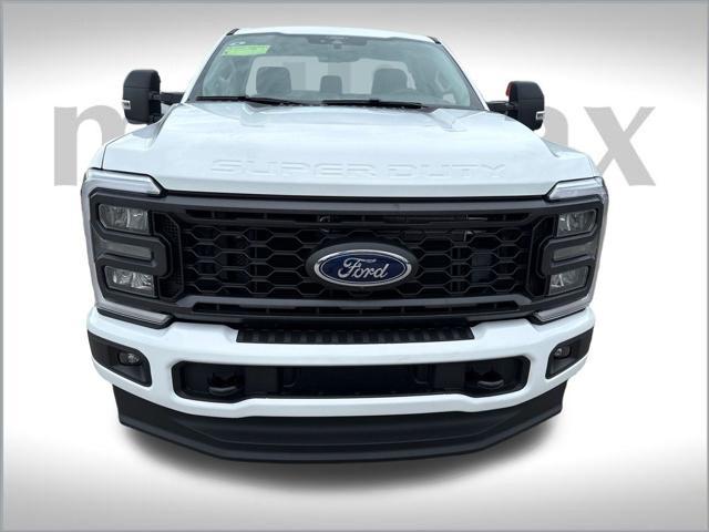new 2025 Ford F-350 car