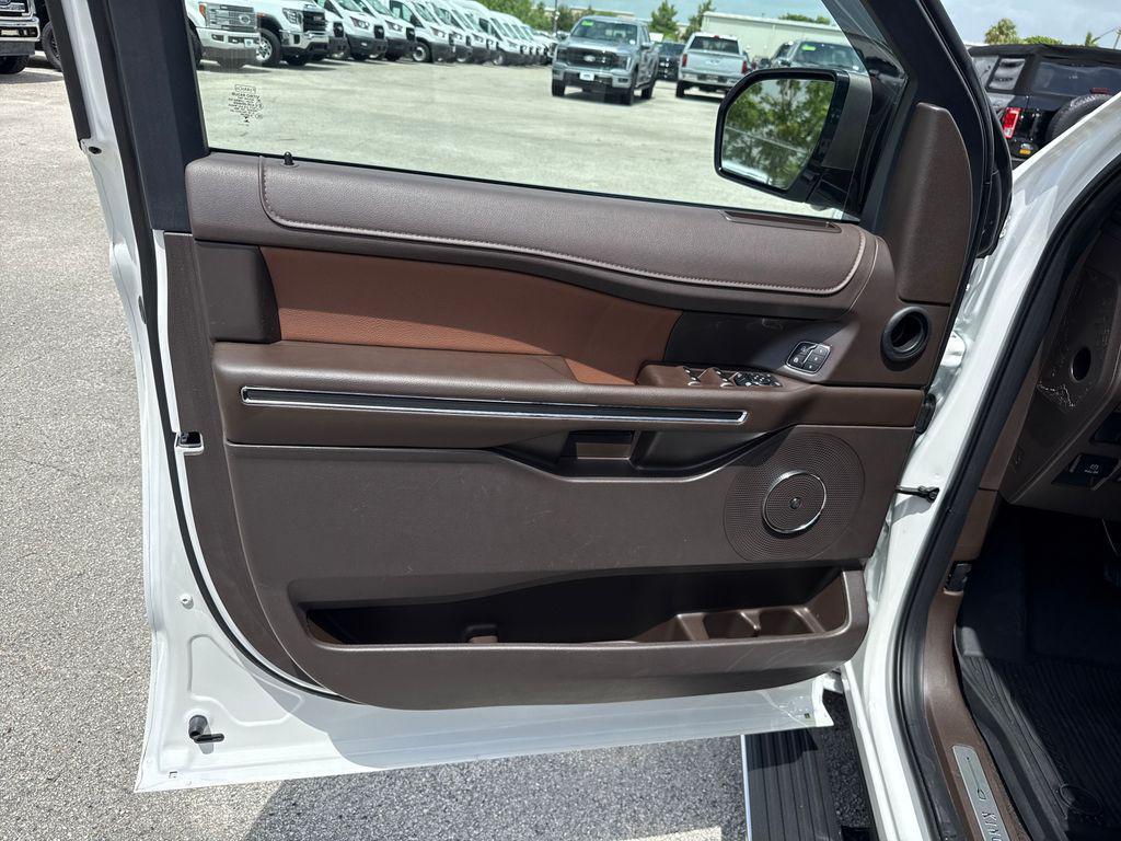 used 2024 Ford Expedition car, priced at $66,901