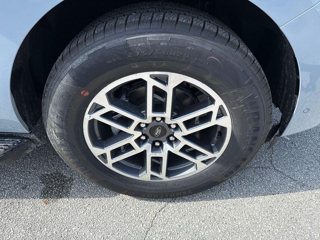 new 2025 Ford Expedition Max car, priced at $68,766
