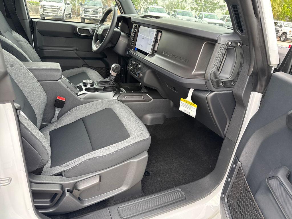 new 2025 Ford Bronco car, priced at $40,762