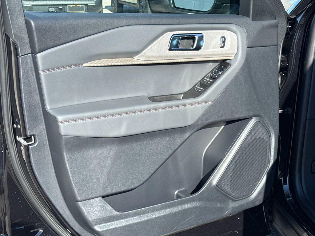 new 2025 Ford Explorer car, priced at $39,410