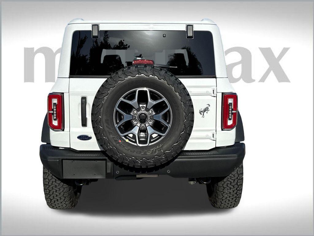 new 2025 Ford Bronco car, priced at $55,578
