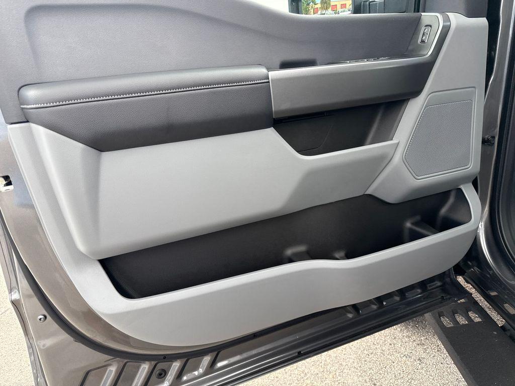 new 2025 Ford F-250 car, priced at $59,254