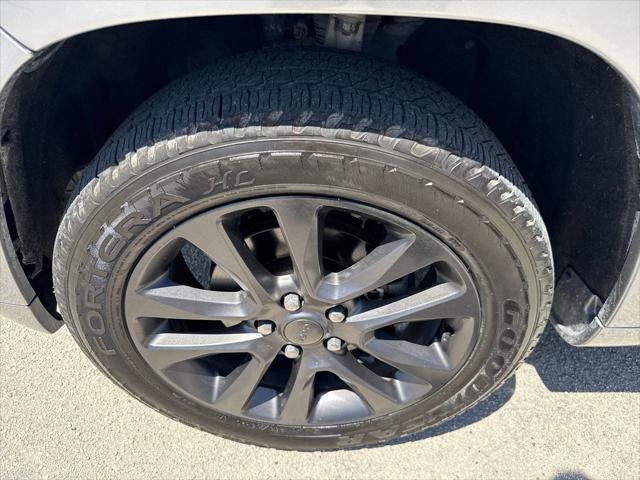 used 2018 Jeep Grand Cherokee car, priced at $22,900