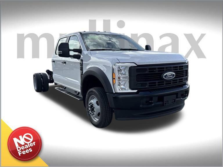 new 2025 Ford F-450 car, priced at $77,900