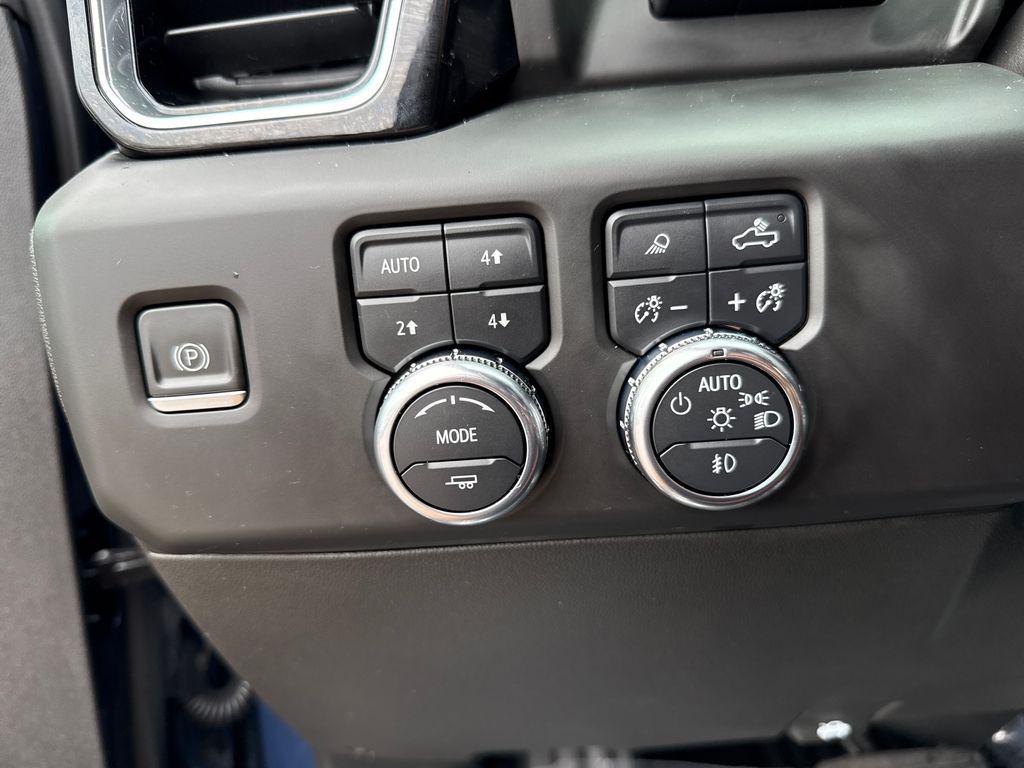 used 2022 GMC Sierra 1500 car, priced at $58,900