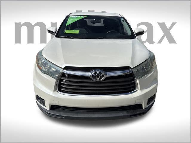 used 2015 Toyota Highlander car, priced at $17,900