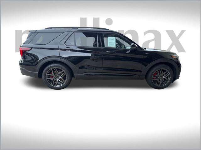 new 2025 Ford Explorer car, priced at $45,329