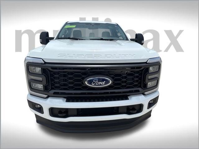 new 2025 Ford F-350 car