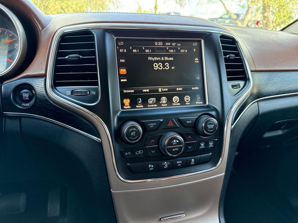 used 2015 Jeep Grand Cherokee car, priced at $14,900