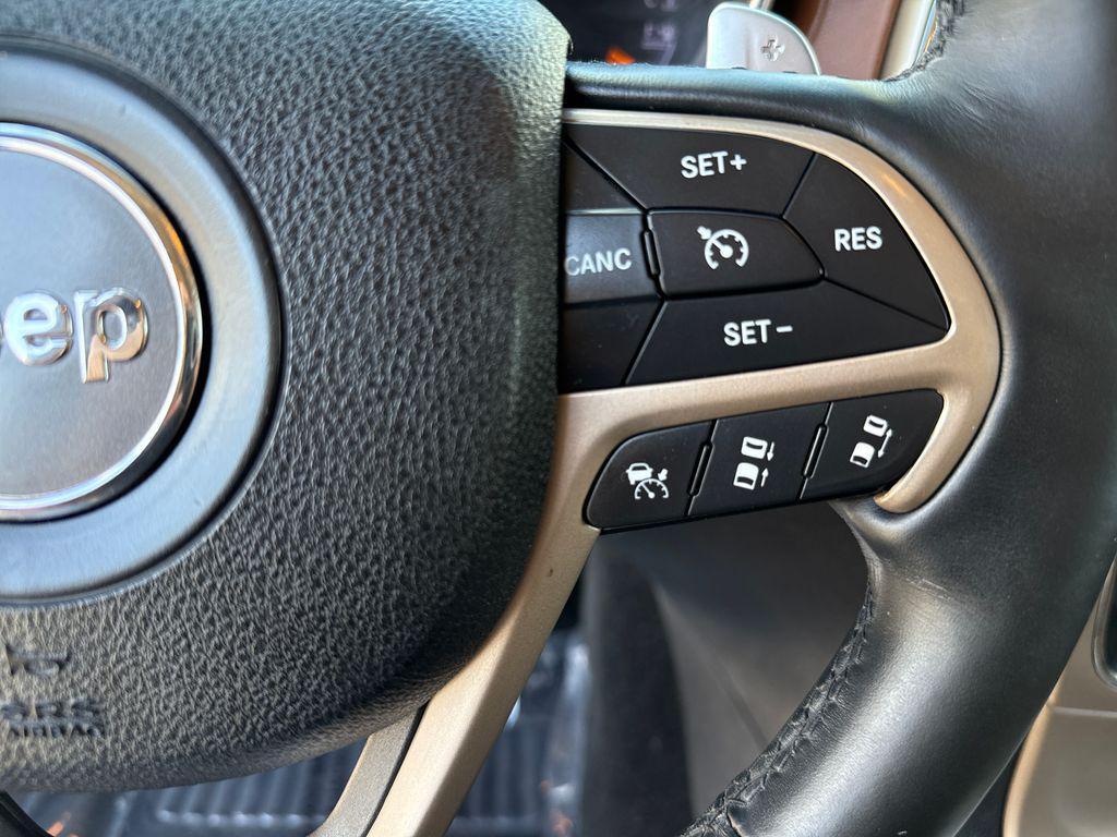 used 2015 Jeep Grand Cherokee car, priced at $14,900