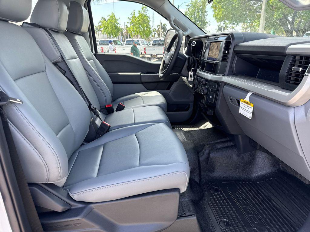 new 2025 Ford F-350 car, priced at $80,692