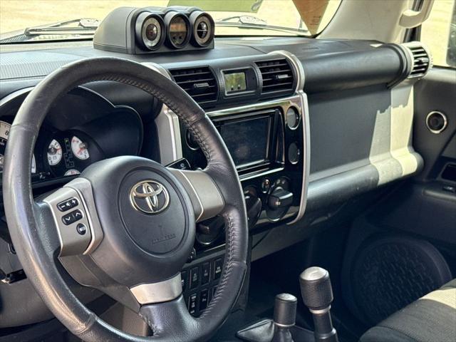used 2010 Toyota FJ Cruiser car, priced at $15,900
