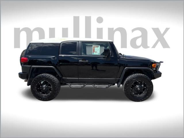 used 2010 Toyota FJ Cruiser car, priced at $15,900