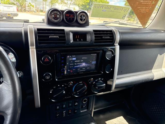 used 2010 Toyota FJ Cruiser car, priced at $15,900