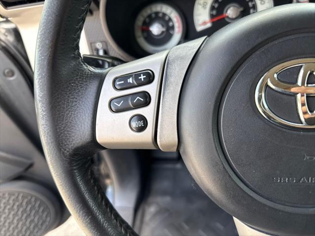 used 2010 Toyota FJ Cruiser car, priced at $15,900