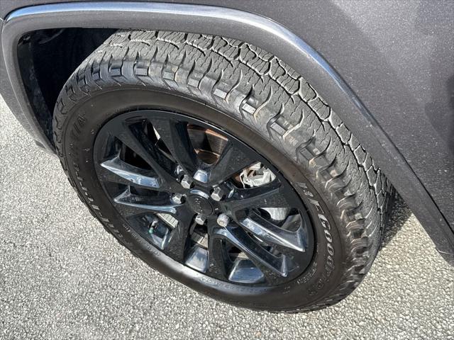 used 2020 Jeep Grand Cherokee car, priced at $20,900