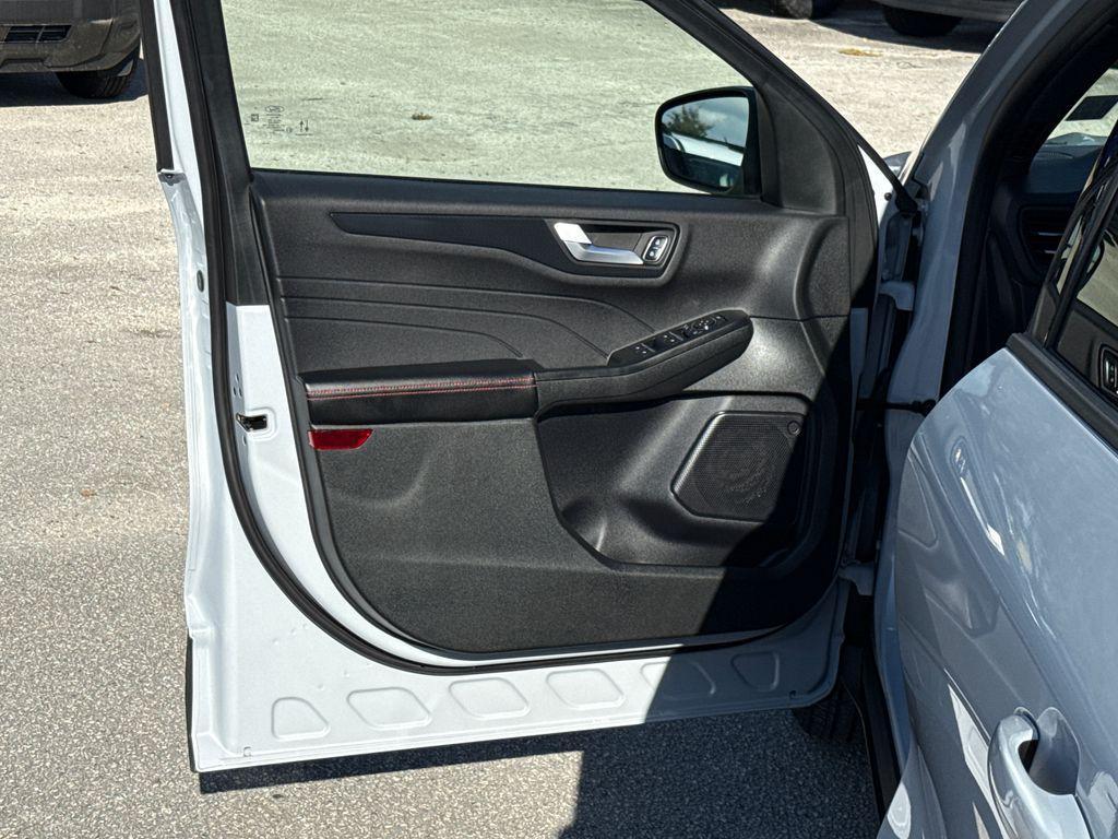 used 2025 Ford Escape car, priced at $30,900